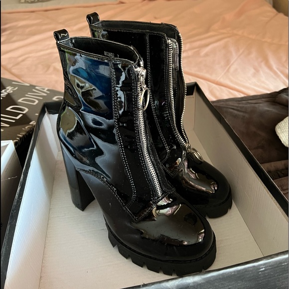 Black Grunge Platform Heels - Picture 1 of 3